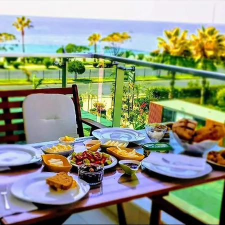 Moda Marine Luxury Homes אלאניה