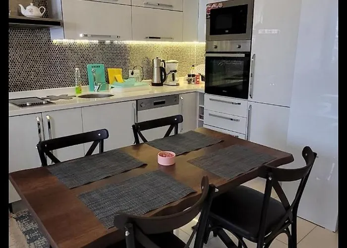 Moda Marine Luxury Homes אלאניה